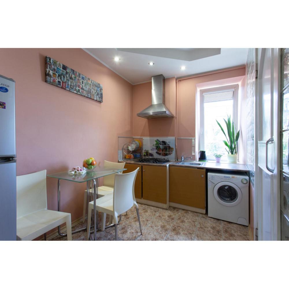 Apartment On Naukova Kharkiv Eksteriør bilde